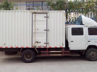 6.8米半廂式貨車